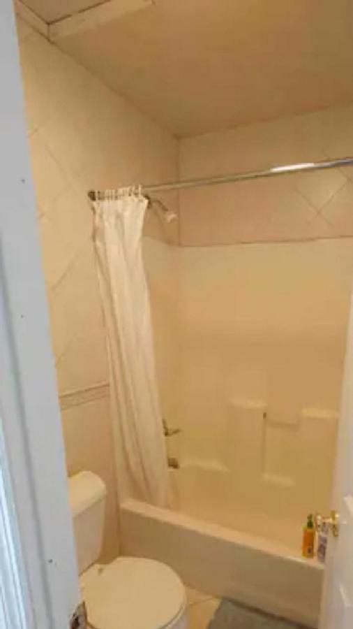 Spacious Room For 4 People In Williamsburg ! New York Dış mekan fotoğraf
